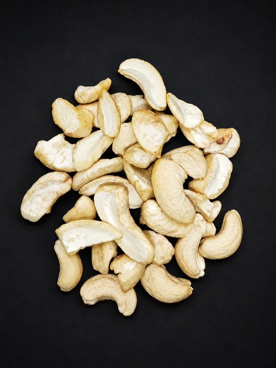 Splits & Butts Cashew Kernels